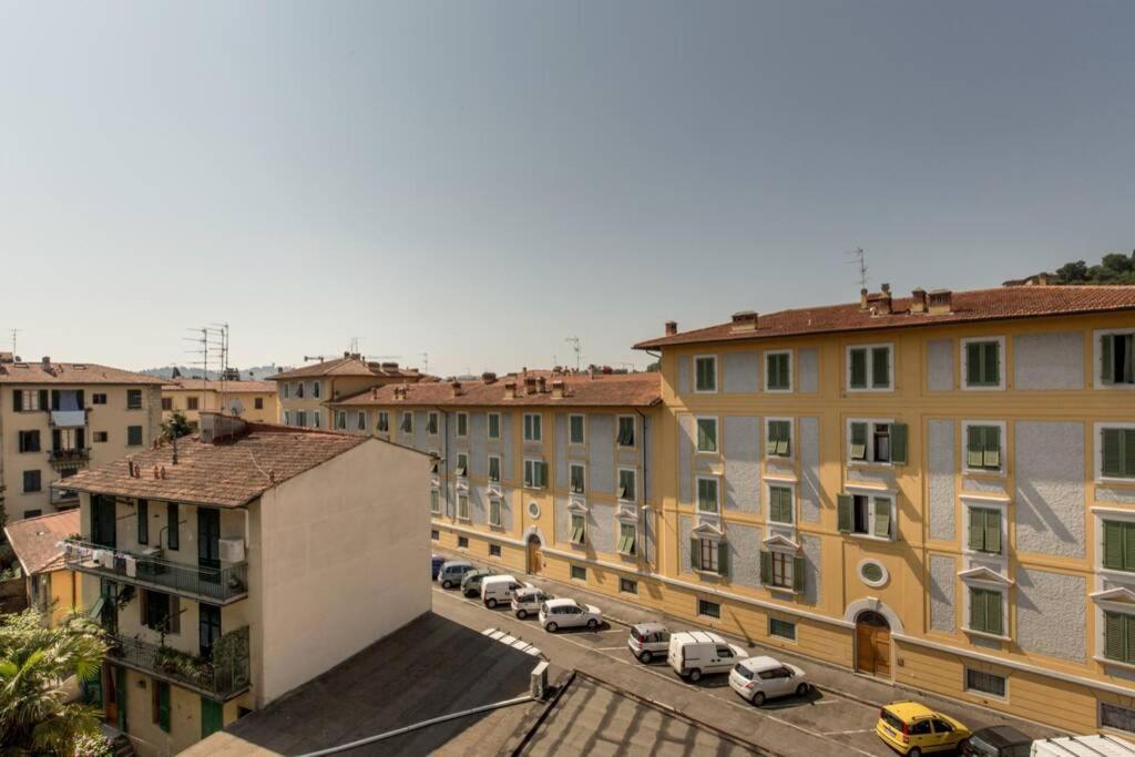 Sunny Top Floor In San Frediano Florence Luaran gambar