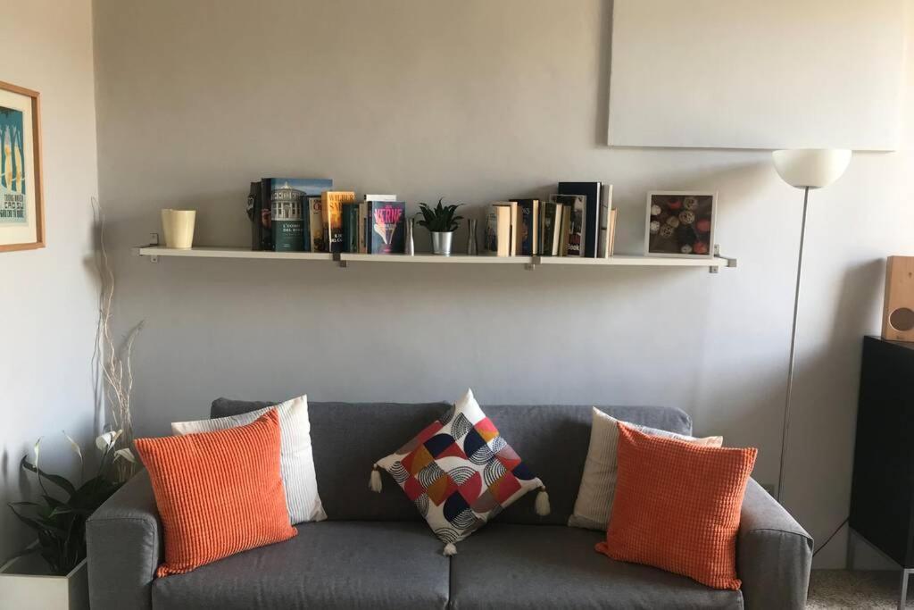 Sunny Top Floor In San Frediano Florence Luaran gambar