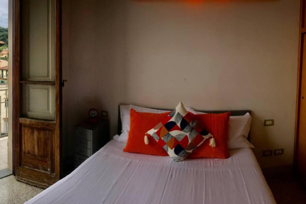 Sunny Top Floor In San Frediano Florence Luaran gambar