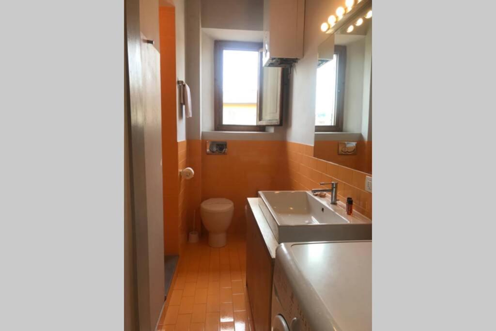 Sunny Top Floor In San Frediano Florence Luaran gambar