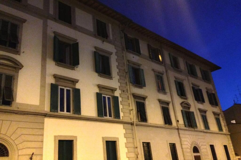 Sunny Top Floor In San Frediano Florence Luaran gambar